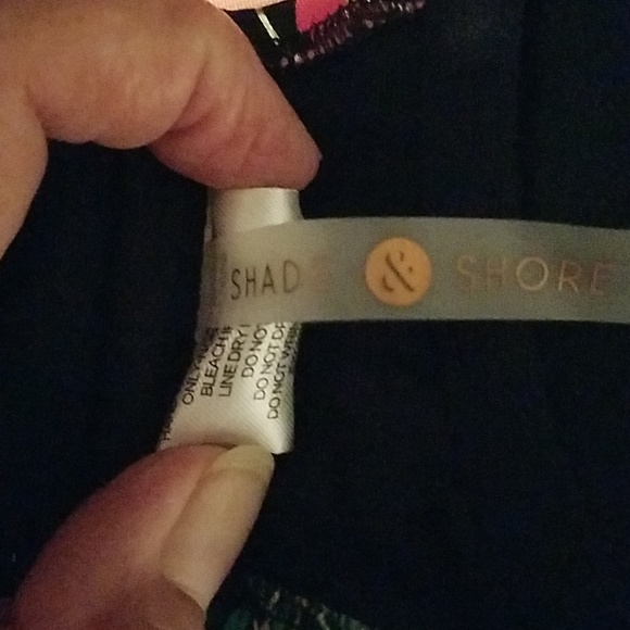 Shade & Shore Padded Swimsuit Top size 36B - Picture 6 of 6